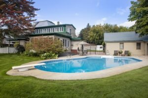 backyard-pool-2